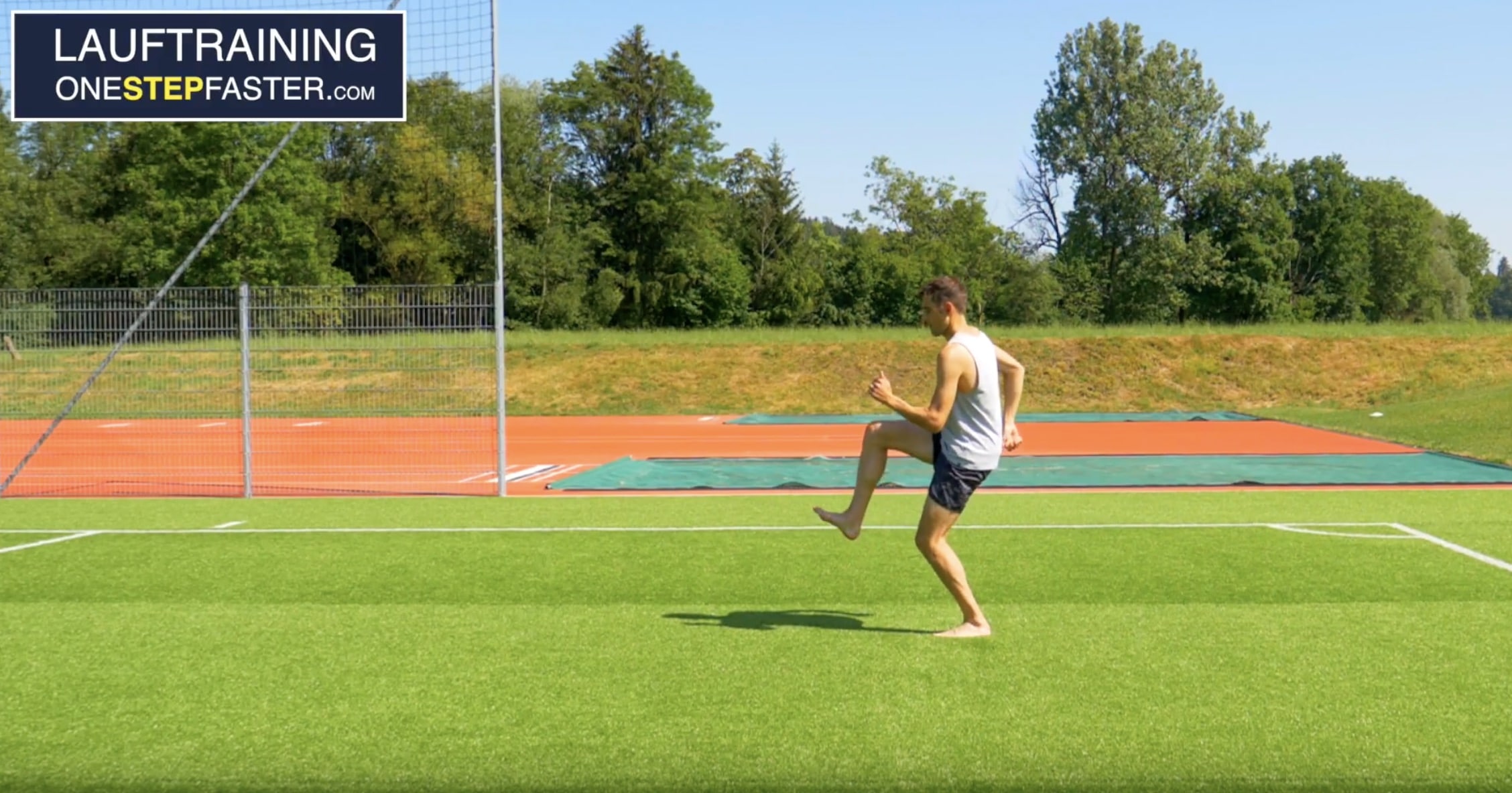 Lauftechnik – angezogene Zehenspitzen fördern gebeugtes Standbein